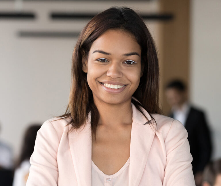 Dr. Amina Khalid